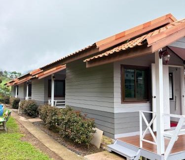Lom Kao House | บ้านพักสมพงศ์ภูทับเบิก