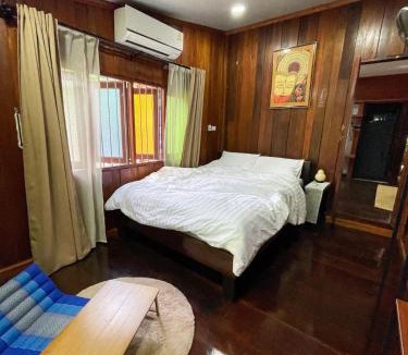Koh Tao House | JujuHome Koh Tao Cozy Wooden Home