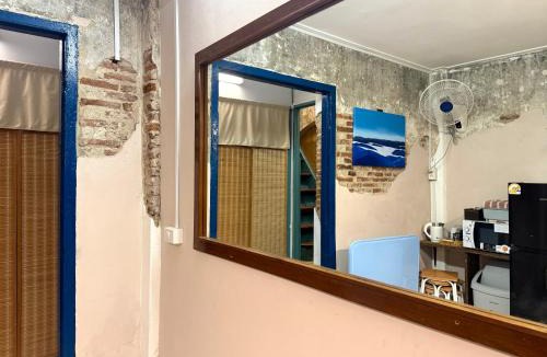 Bangkok Old Town Apartment | Bluenest - MRT Sam Yot