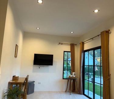 San Pa Thong House | Langbaan cafe and homestay