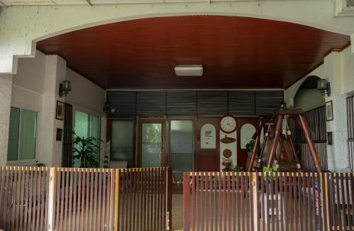 Lat Yao House | Dawan Mandalar Guesthouse