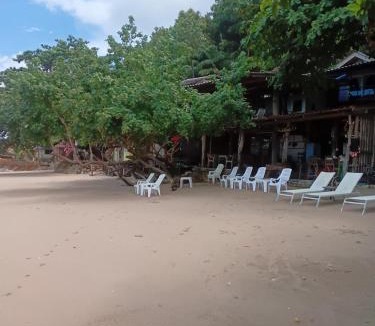 Ko Chang Hostel | Changbar Bungalow