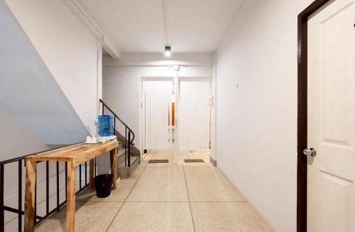 Wat Bowon Niwet Apartment | XXMitr Inn Khaosan New