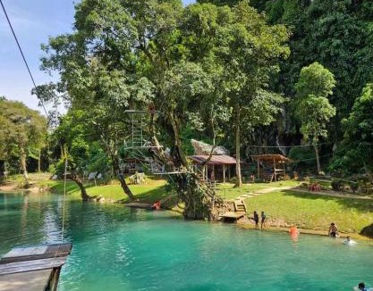 Vang Vieng Hotel | bungalow west water vang vieng