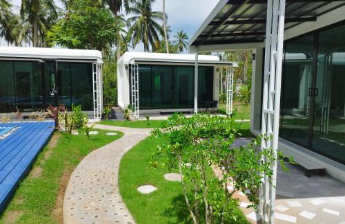 Thong Krut Resort | Samui Land Haven