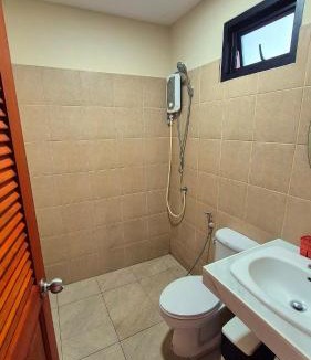Ban Saiyuan Apartment | Jasmine Seaview 'B' Friendly Guest House