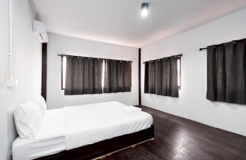 Wat Bowon Niwet Apartment | xx Mitr Inn Khaosan - มิตร อินน์ ข้าวสาร