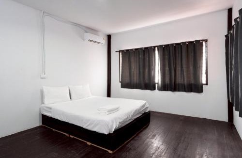 Wat Bowon Niwet Apartment | xx Mitr Inn Khaosan - มิตร อินน์ ข้าวสาร