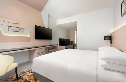 Nana Hotel | Hyatt Place Bangkok Sukhumvit 1