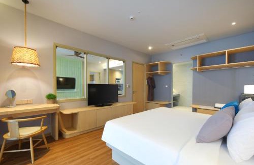 Si Sunthon Hotel | Lalynn Resort & Villas, Phuket - Free scheduled shuttle to Le Phang Beach