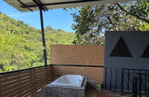 Plai Laem House | Baan Me Sook