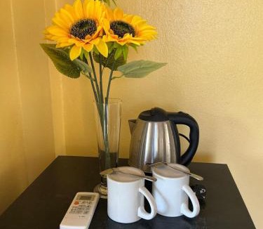 Bang Bao Bay Hostel | elephant garden