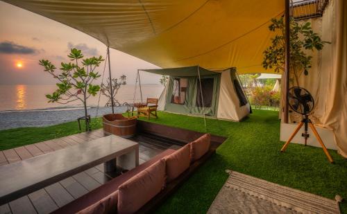 Mae Pim Hotel | Camp Cayla - COASTA