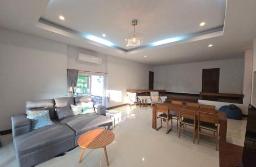 Nakhon Nayok House | Lazy Daisy Nakhon Nayok