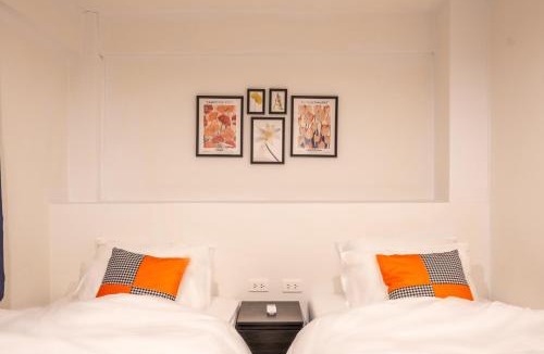 Rama 9 Apartment | House - 5 bedrooms only 6mins walk to MRT Rama 9