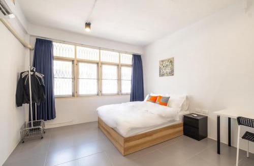 Rama 9 Apartment | House - 5 bedrooms only 6mins walk to MRT Rama 9