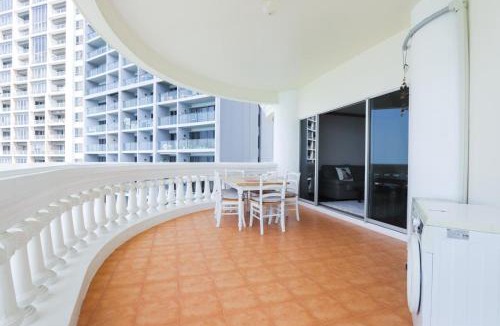 North Pattaya Apartment | Sky beach view