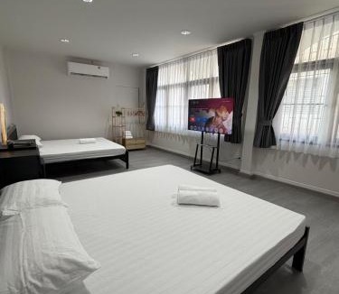 Khlong San Apartment | One Corner