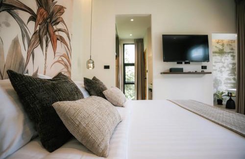 Ko Chang House | KAI BAE BALCONY Hills Bungalows Koh Chang