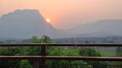 Chiang Dao House | Doicherngngam Home stay