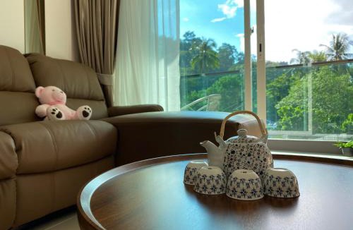 Phuket Apartment | Bright Modern 2BR Condo Near Central with Pool, Gym & Mountain View