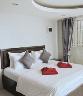 Sa Khu House | Naiyang Seaview Place Resort
