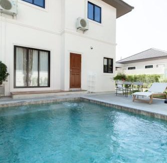 Chiang Rai Villa | Sleep Shot Pool Villa