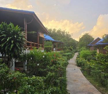 Ko Yao Resort | Esmeralda View Resort - SHA Extra Plus