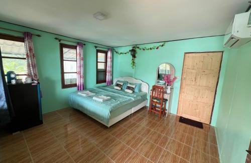 Koh Chang Tai House | Rasta view Beach