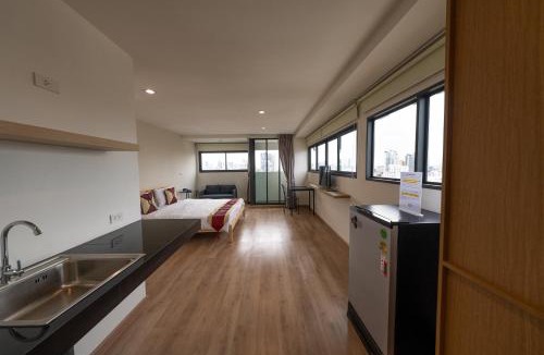 Din Daeng Hotel | L.A. Tower Hotel