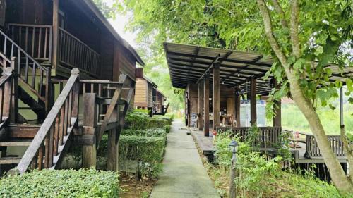 Mae Pong Hotel | Chaba Varee - ชบา วารี รีสอร์ท ดอยสะเก็ด เชียงใหม่