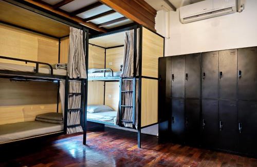 Vientiane Hostel | Wood Wood Hostel