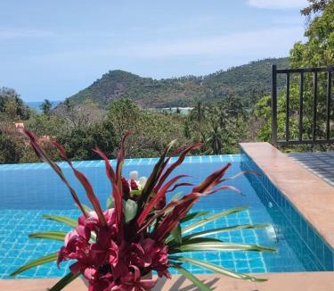 Baan Tai Villa | Baan View Talay Pool Villas