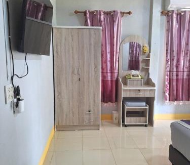 K. Wang Sombun House | Baan Suan Thada Thai บ้านสวนธาดา ไทย