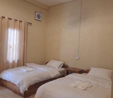 Nong Khiaw House | Xaiyasit Guest House