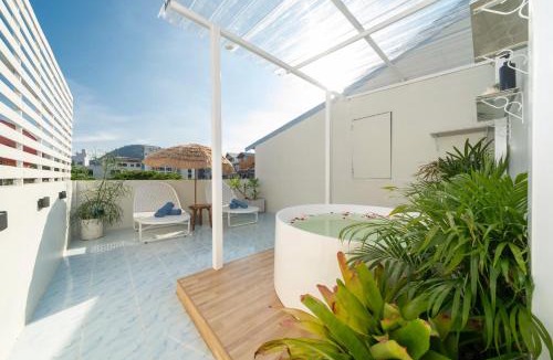 Patong House | Wink Centre House 10 Patong Beach