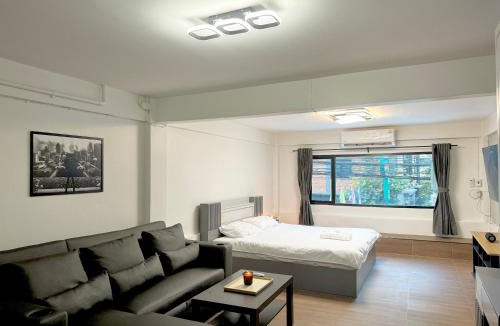 Talat Khwan House | Berlin Haus