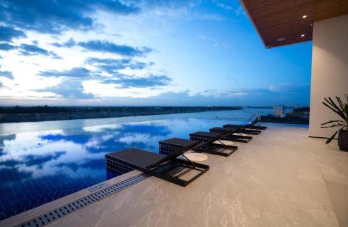 Vientiane Hotel | One Riviera Hotel and Residences