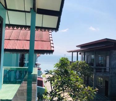 Haad Rin Hotel | Charung by The Sea