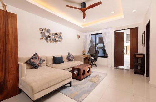 Laguna House | Spacious 3bd Townhouse in Laguna park