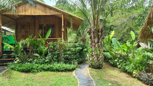 Krabi Hotel | Tee Bungalow in the jungle