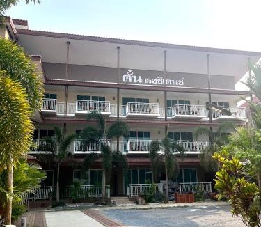 Saladan Hotel | Tan Residence