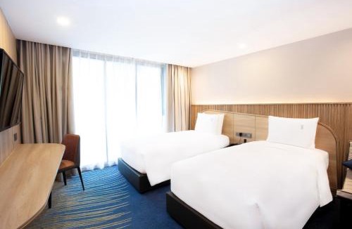 Yan Nawa Hotel | Holiday Inn Express & Suites Bangkok Central Pier by IHG