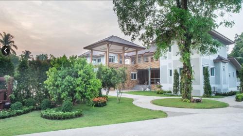 Sarika Hotel | Baan Suan Khun Yaiy