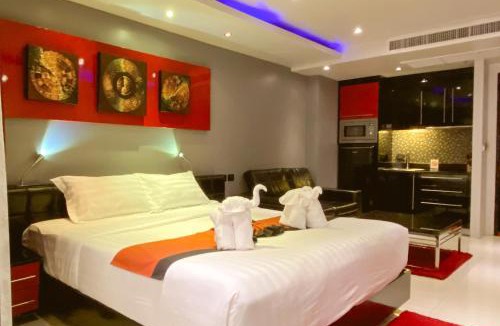 Patong Hotel | Absolute Bangla Suites