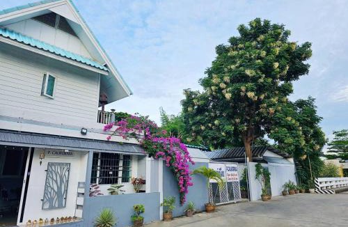 Nang Rong Hostel | P.California Inter Hostel