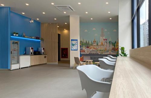 Khlong San Hotel | HOP INN Bangkok Krung Thonburi Station