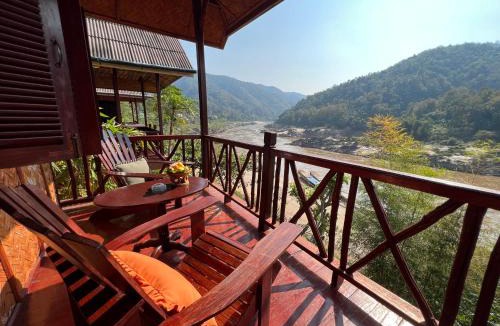 Pakbeng Hotel | Mekong Riverside Lodge