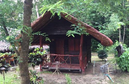 Ko Kradan Bed & Breakfast | Paradise Lost Bungalows