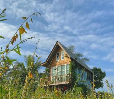 Nan House | ต้งโฮมสเตย์ กลางทุ่งนา Local Homestay and View